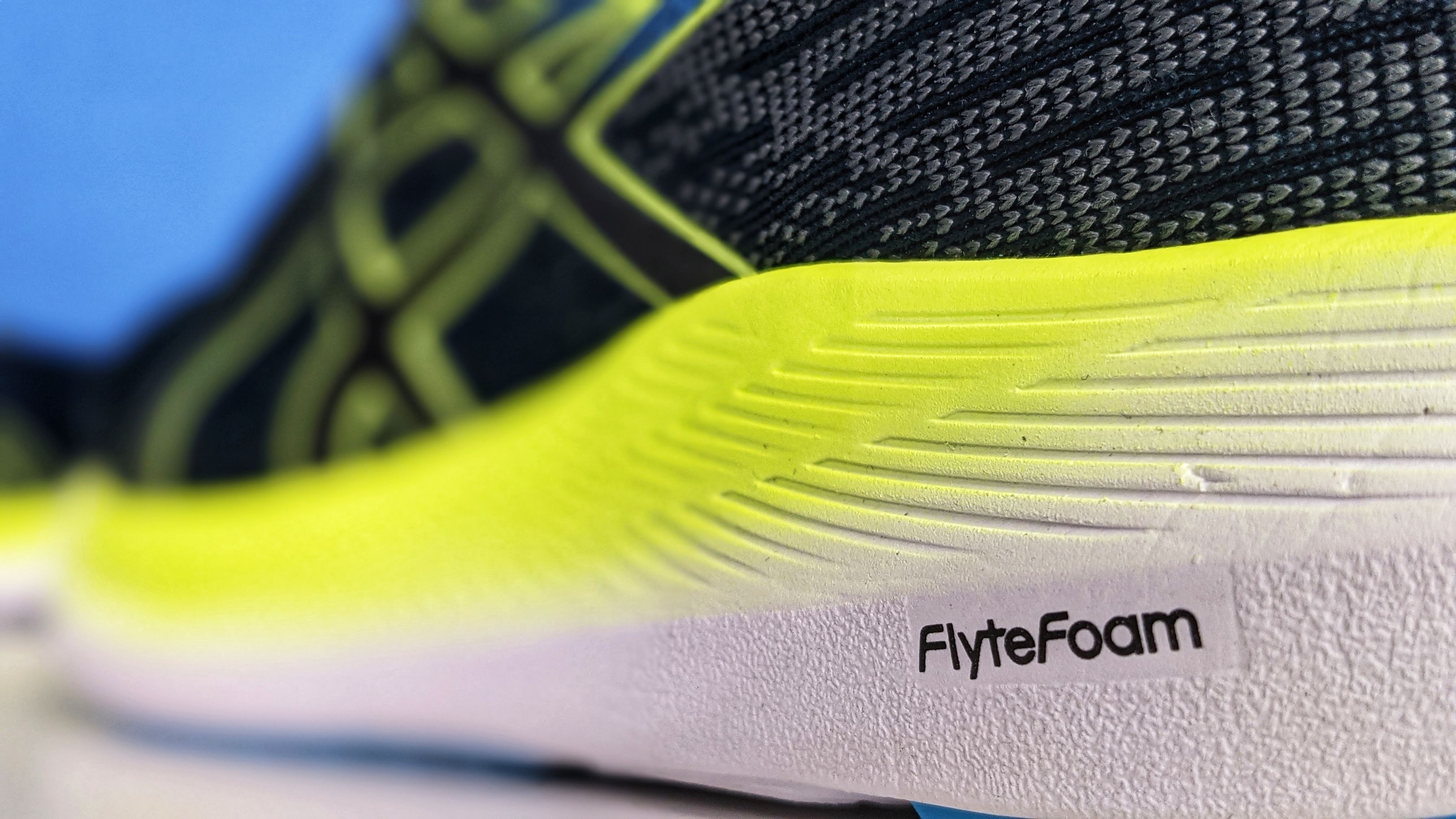 Flytefoam based midsole is light and offers decent bounce