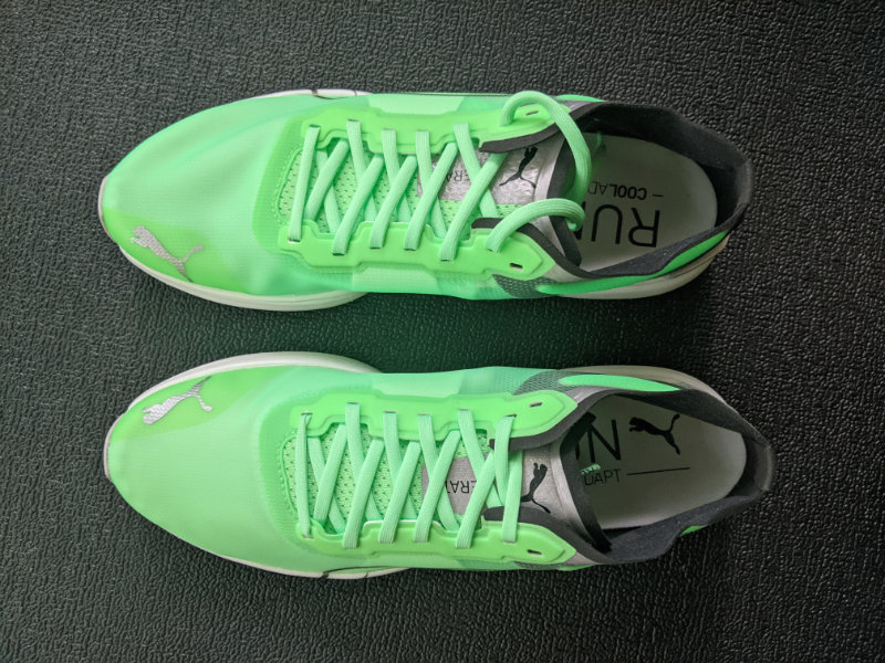 Roomy toe box, flexible forefoot & midfoot